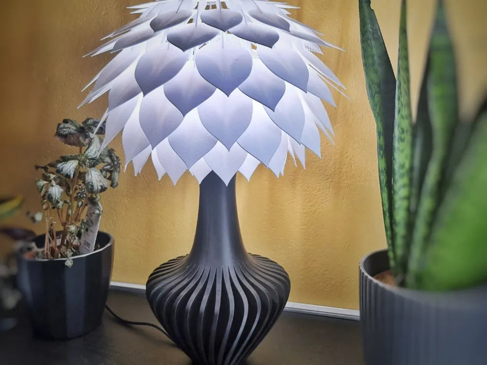 BLOOM 02 — Lámpara Escultórica Botánica
